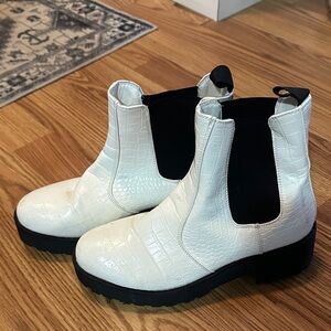 Dirty Laundry White Croc-Textured Ankle Boots